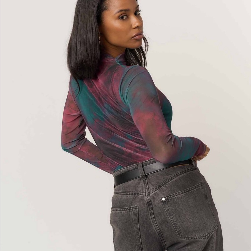 Multicolor Sheer Long Sleeve Top - Picture 2 of 2